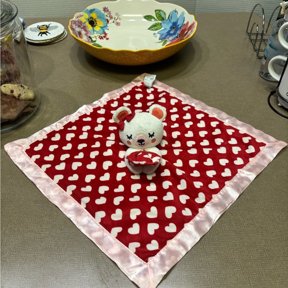 Old Navy heart bear lovey blanket